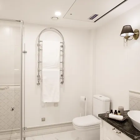 President Jacuzzi By Liuksai Apartment *