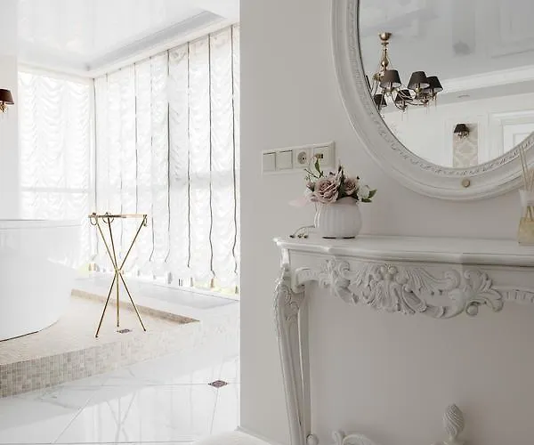 Apartment President Jacuzzi By Liuksai Klaipeda